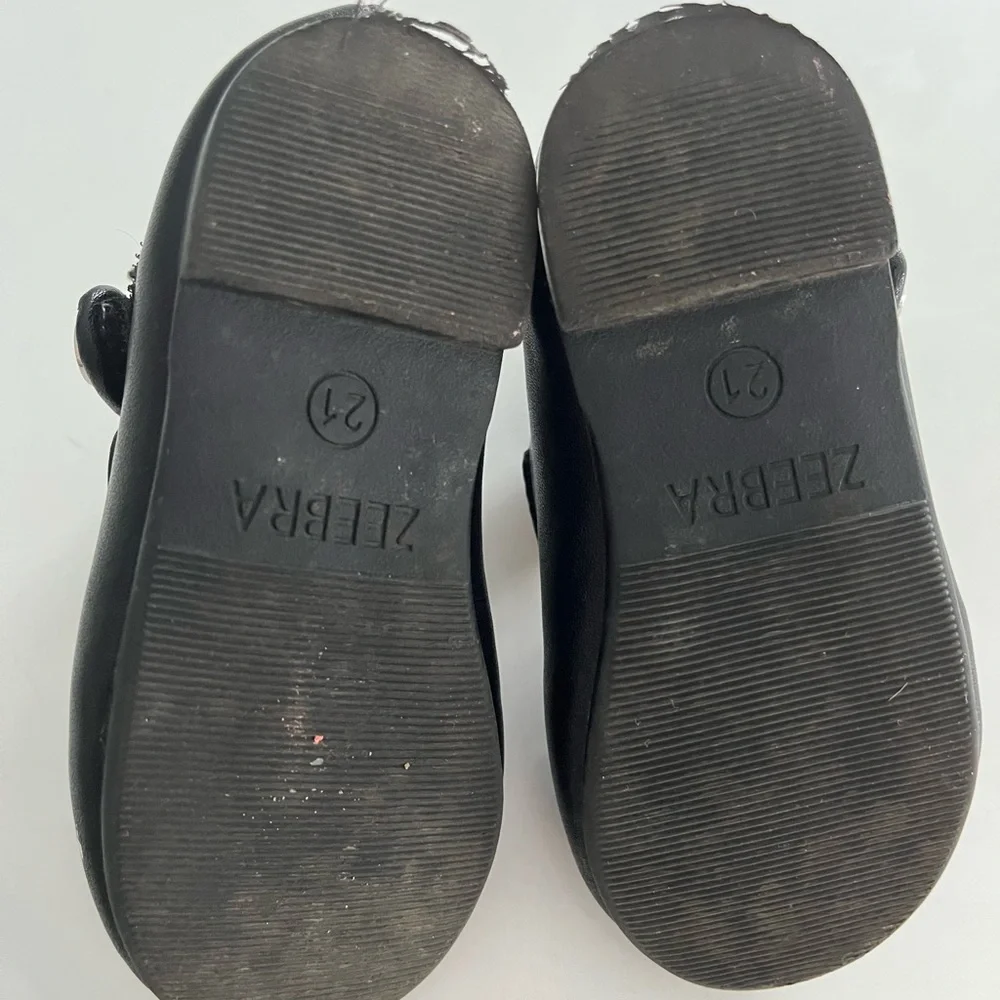 Zeebra kids toddler girls black mary jane shoes size 21